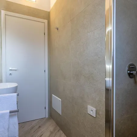 La Perla Di Mare 6 By Interhome