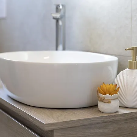 La Perla Di Mare 6 By Interhome